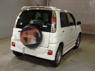DAIHATSU TERIOS KID