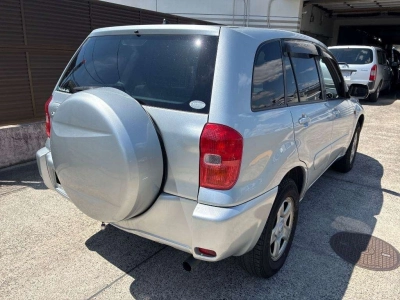 TOYOTA RAV4 L