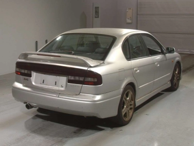 SUBARU LEGACY B4