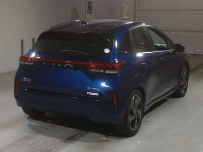 NISSAN AURA