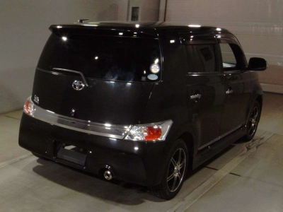 TOYOTA BB