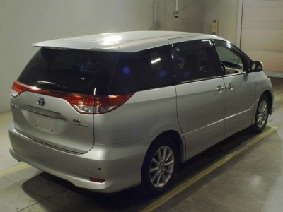 TOYOTA ESTIMA HYBRID