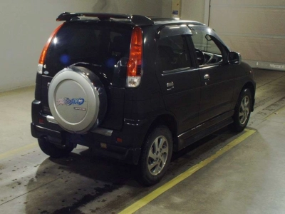 DAIHATSU TERIOS KID