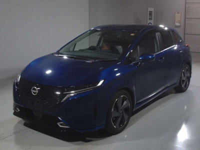 NISSAN AURA