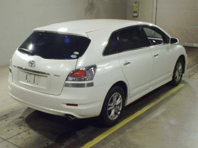 TOYOTA MARK X ZIO
