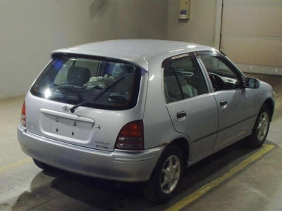 TOYOTA STARLET