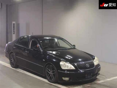 TOYOTA CROWN MAJESTA