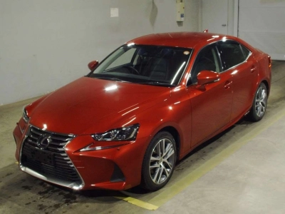 LEXUS IS