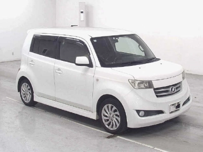 TOYOTA BB