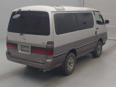 TOYOTA HIACE WAGON
