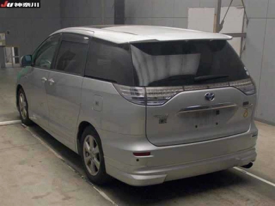 TOYOTA ESTIMA HYBRID