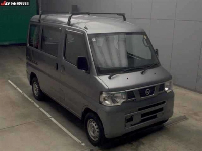 NISSAN NV100 CLIPPER