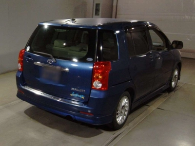 TOYOTA RAUM