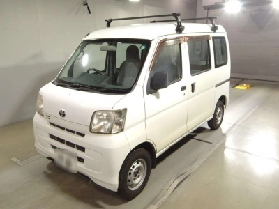 TOYOTA PIXIS VAN