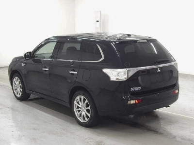 MITSUBISHI OUTLANDER PHEV