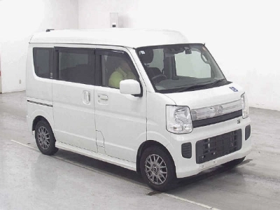 NISSAN CLIPPER RIO
