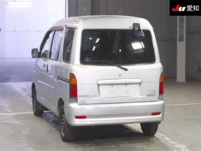 DAIHATSU HIJET VAN