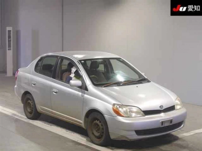 TOYOTA PLATZ