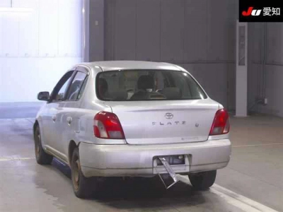 TOYOTA PLATZ
