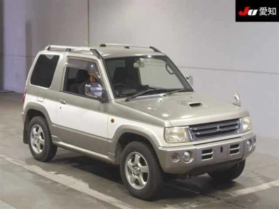 MITSUBISHI PAJERO MINI