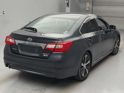 SUBARU LEGACY B4