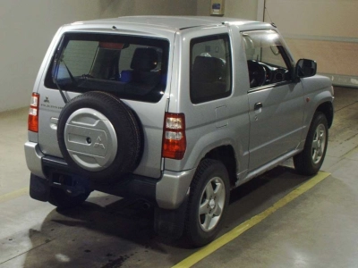 MITSUBISHI PAJERO MINI