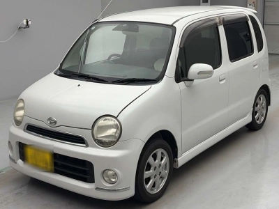 DAIHATSU MOVE LATTE