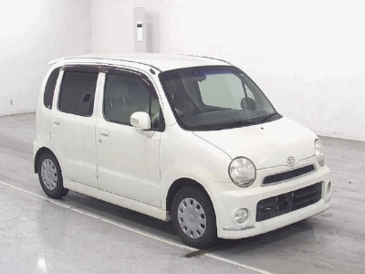 DAIHATSU MOVE LATTE