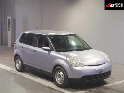 MAZDA VERISA