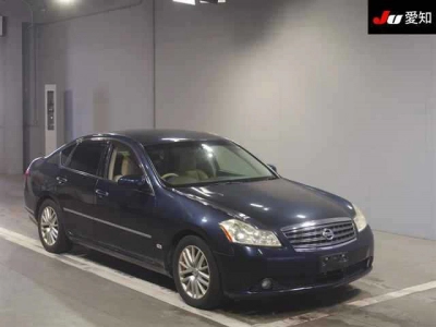 NISSAN FUGA