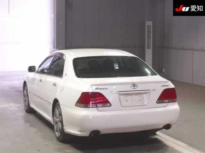 TOYOTA CROWN ATHLETE