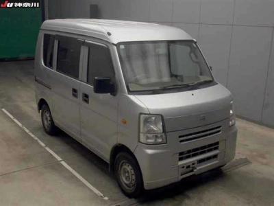 NISSAN NV100 CLIPPER