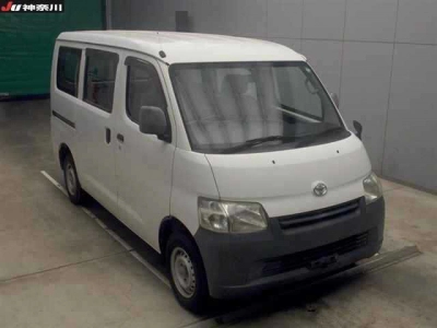 TOYOTA LITE ACE VAN