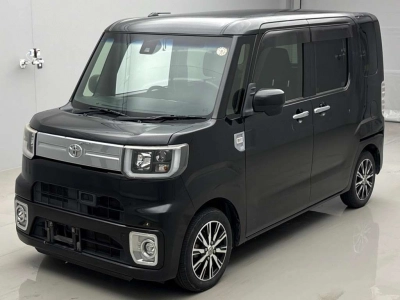 TOYOTA PIXIS MEGA