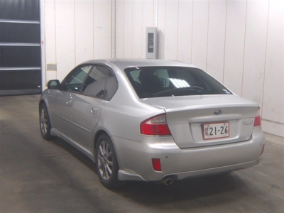 SUBARU LEGACY B4