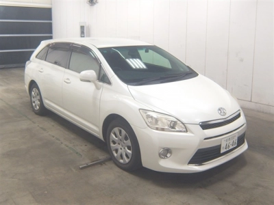 TOYOTA MARK X ZIO