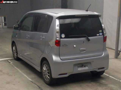 MITSUBISHI EK CUSTOM