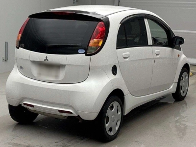 MITSUBISHI I