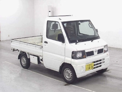 NISSAN CLIPPER TRUCK