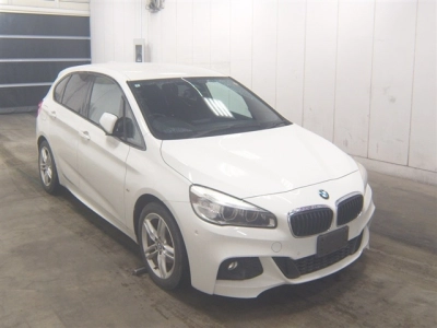 BMW 2 SERIES