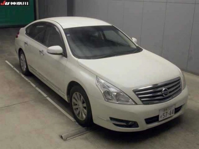 NISSAN TEANA