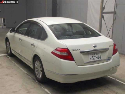 NISSAN TEANA