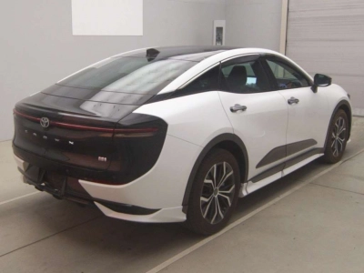 TOYOTA CROWN CROSSOVER