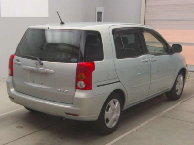 TOYOTA RAUM