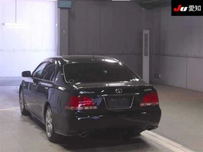 TOYOTA CROWN ATHLETE
