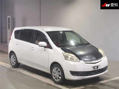 TOYOTA PASSO SETTE