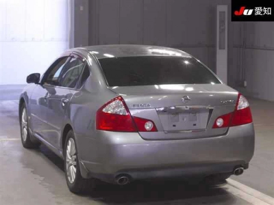 NISSAN FUGA