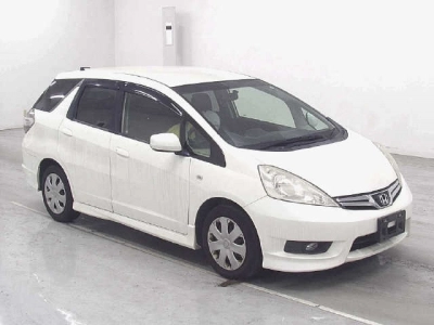 HONDA FIT SHUTTLE