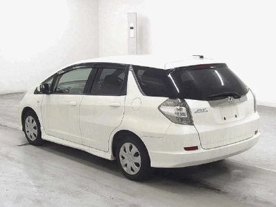 HONDA FIT SHUTTLE