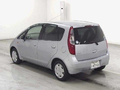 MITSUBISHI COLT